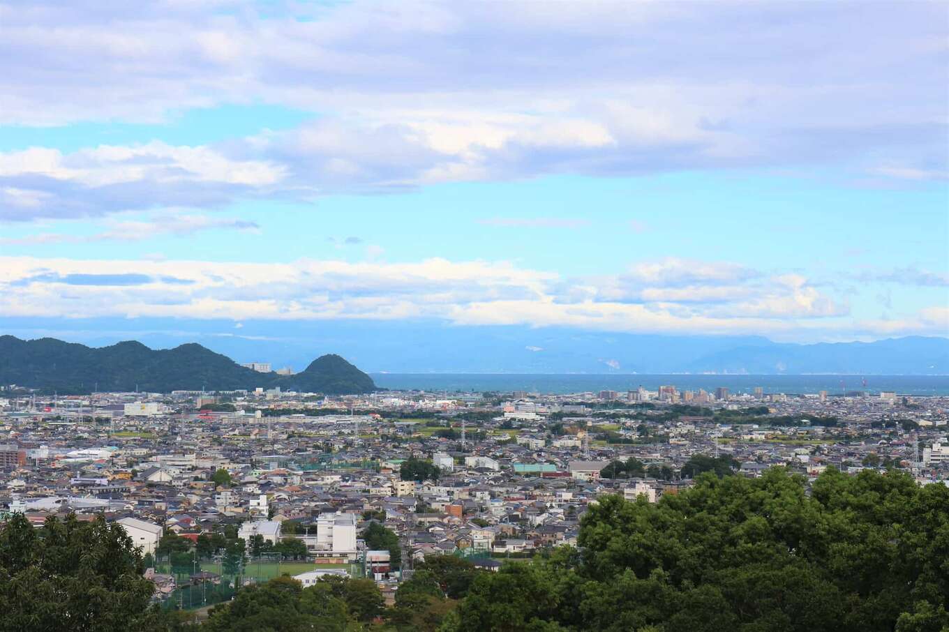 藤枝市蓮華寺池公園富士見平からの景色