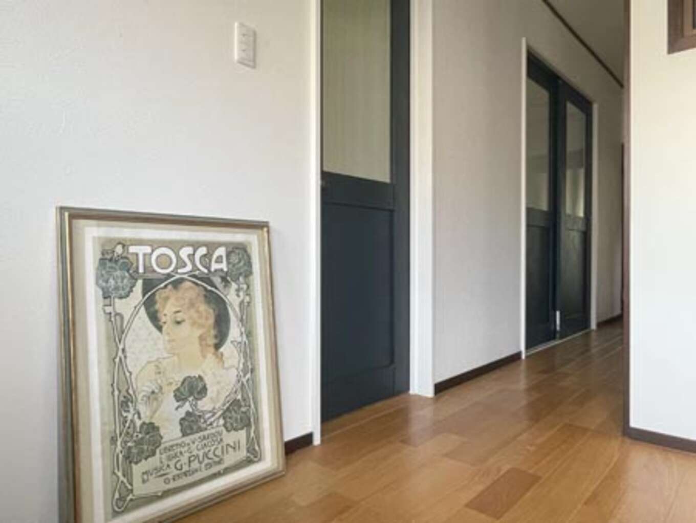 絵画と廊下