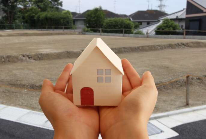 土地と家の模型
