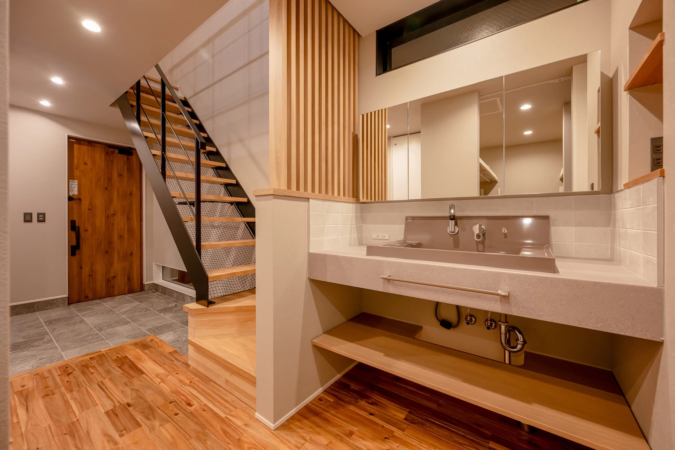 オネストアーク施工事例_玄関