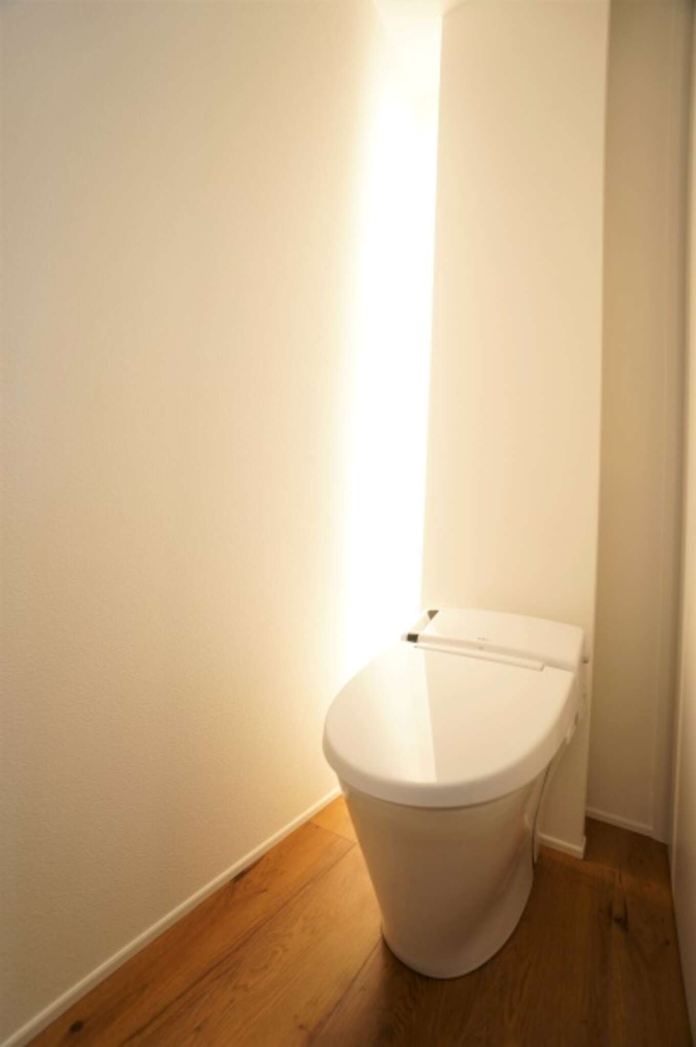 間接照明のあるトイレ