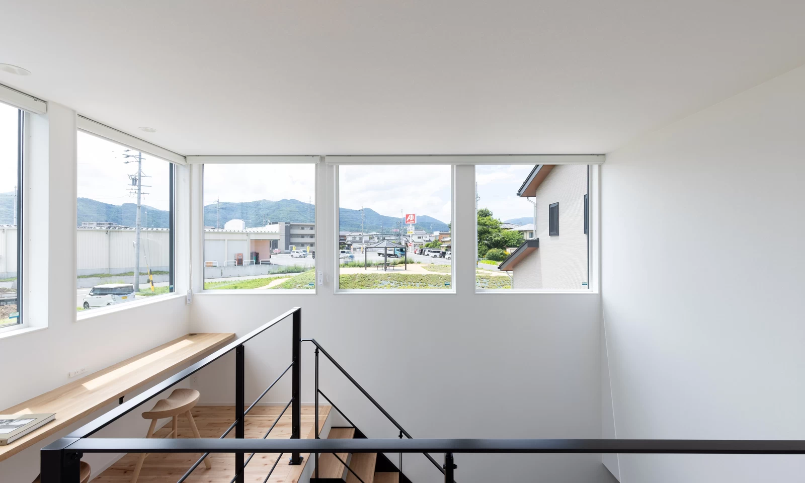 視線を遮り、光を導く家(長野県塩尻市の事例) | 松本市周辺の注文住宅・リノベーションならSUNRISE-arc