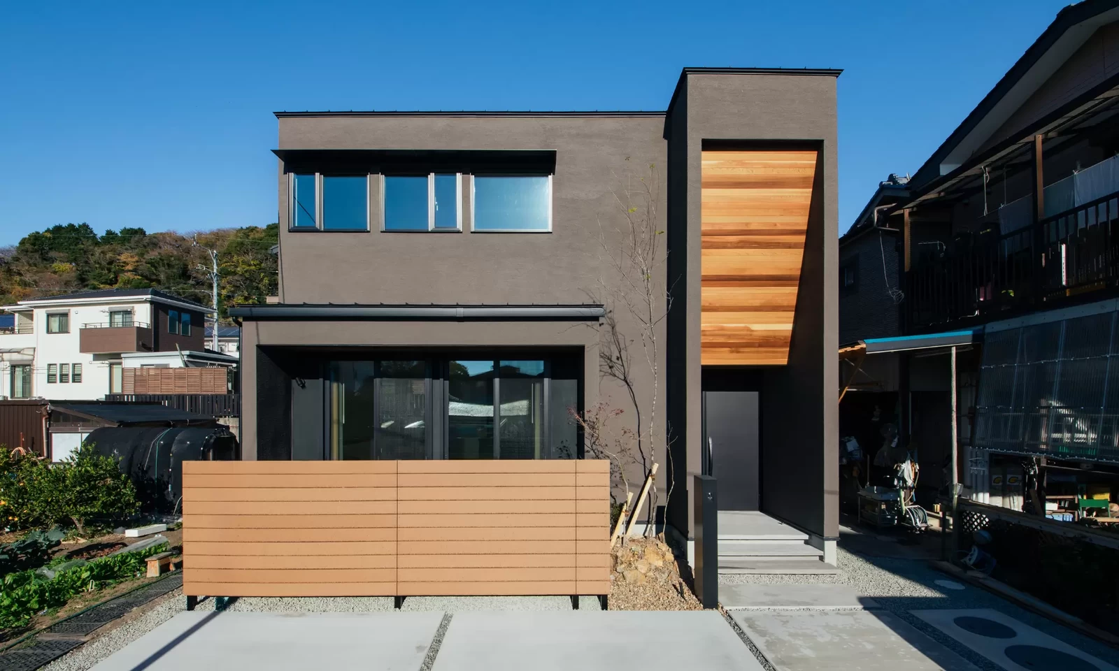 南にひらく、整えられた暮らしの家（静岡県静岡市清水区の事例