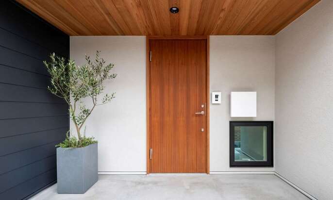 木製玄関ドア