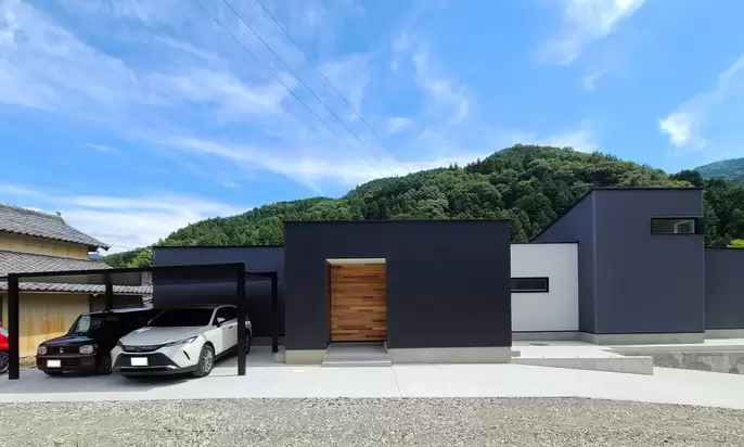 R+house建築家